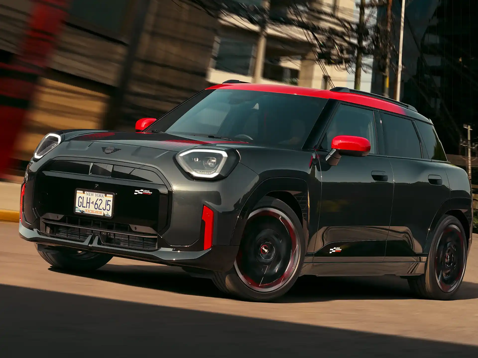MINI JCW - Visiškai-elecktrinis Aceman