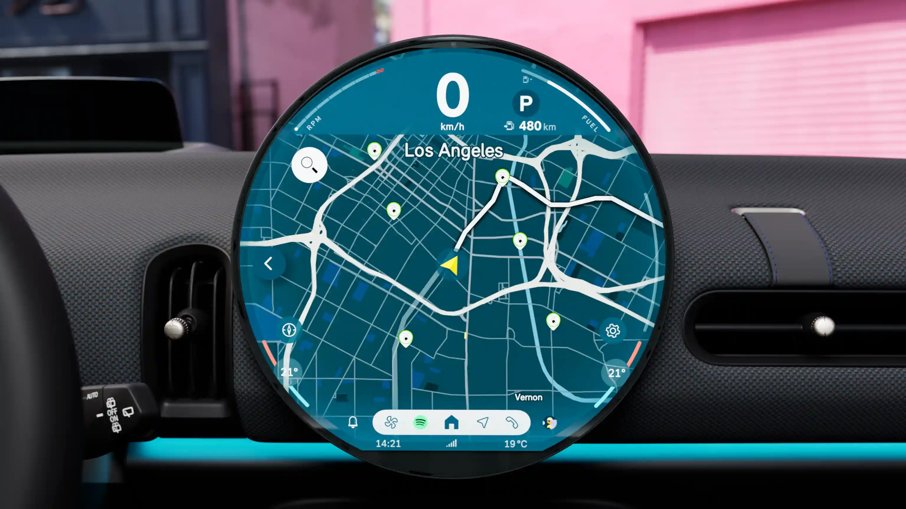 MINI Cooper ekrane rodoma navigacija