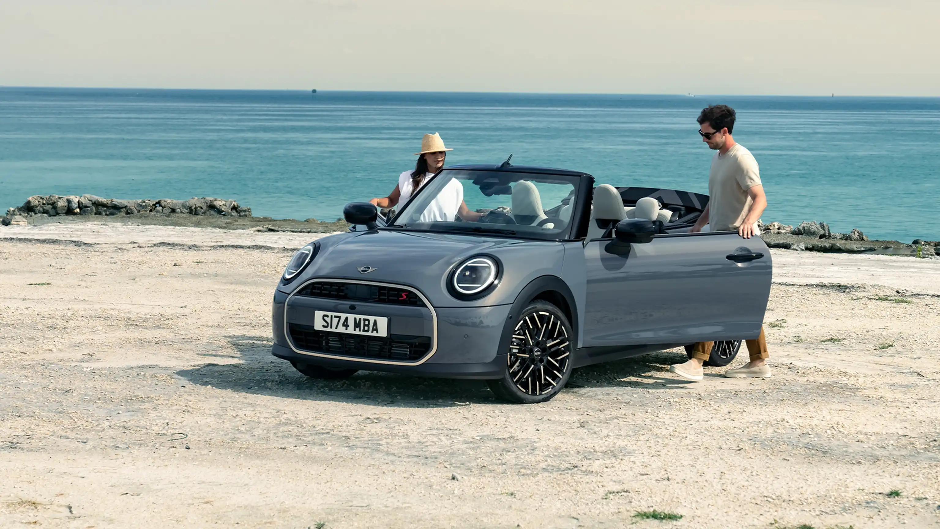 MINI Cooper kabrioletas – apžvalga – ratlankio vaizdas iš arti