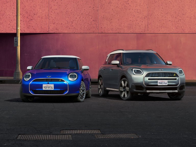 MINI skaitmeninė patirtis - automatinis tolimųjų šviesų asistentas High-beam Assistant