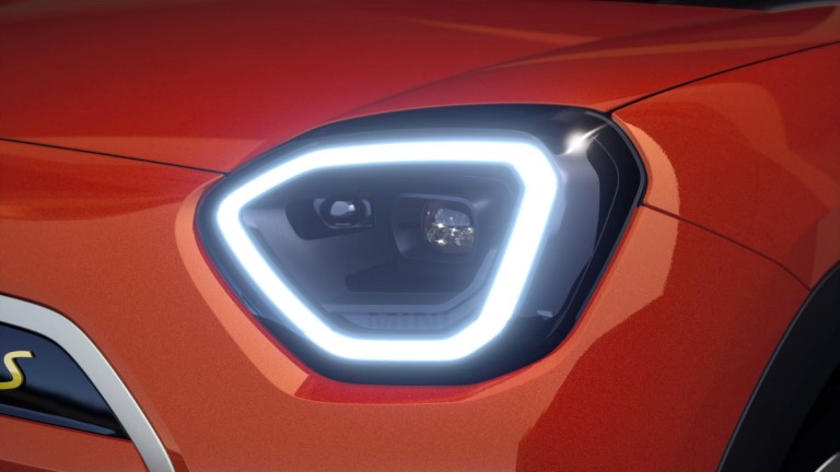 Visiškai elektrinis MINI Aceman – eksterjeras – išskirtinis apšvietimas