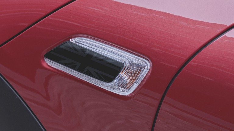 MINI Clubman – priekinių sparnų apdailos - Night Jack spalvos