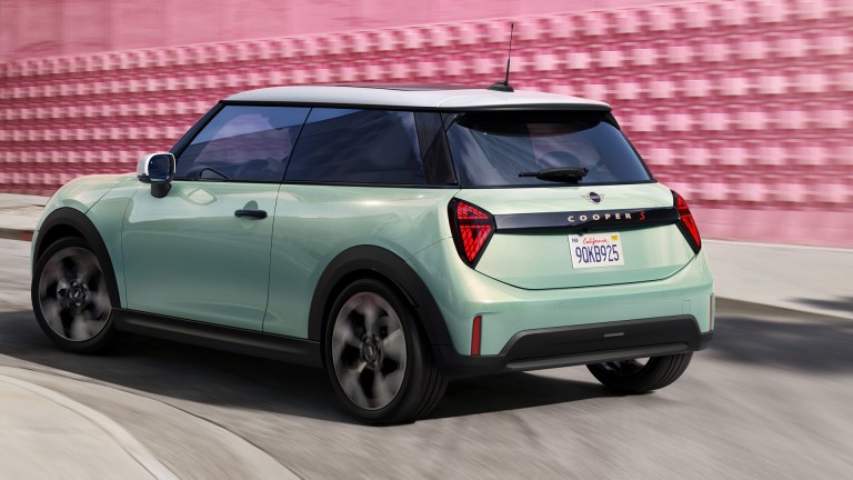 MINI Cooper triduris - mozaika - vairavimo patirtis