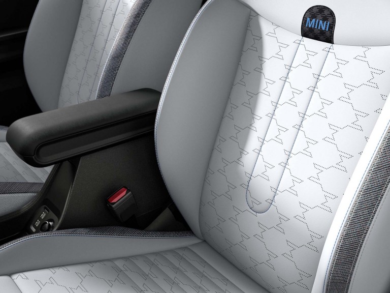 MINI Cooper triduris - interjeras- sėdynės