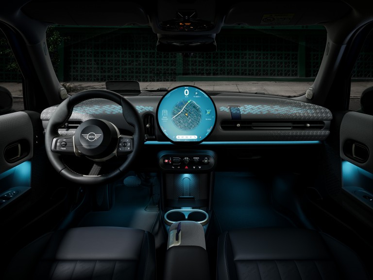 MINI Cooper 5-duris - pritaikymas – individualizavimas - vaizdo įrašas