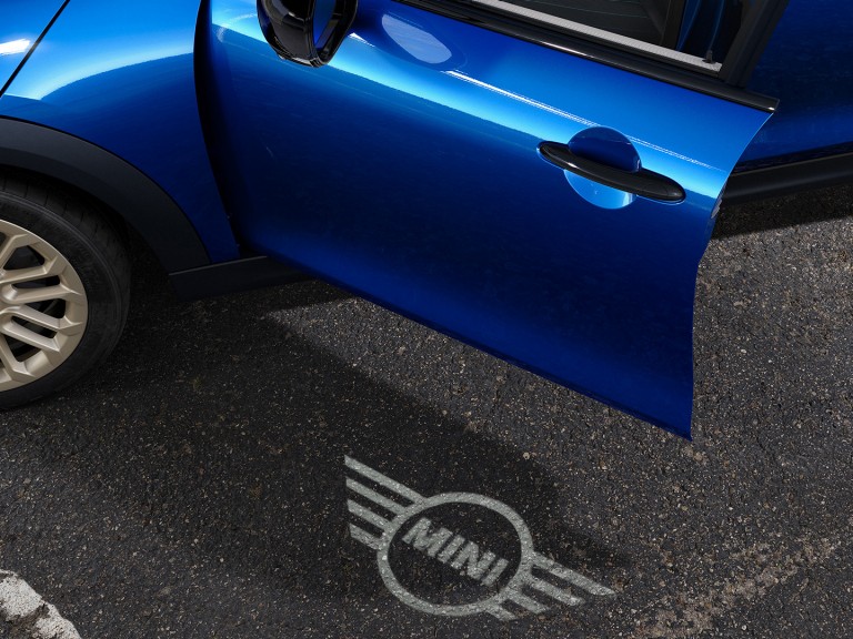MINI Cooper 5-duris - eksterjero akcentai - išskirtinis apšvietimas