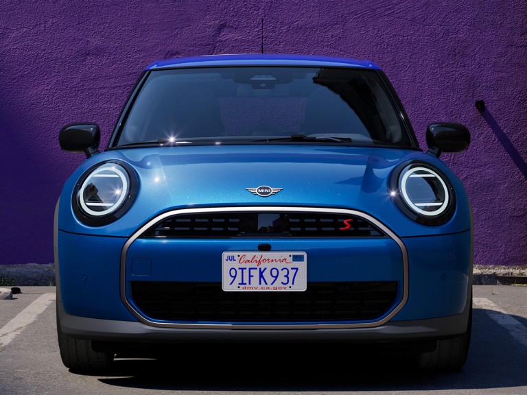 MINI Cooper 5-duris - eksterjeras - priekinės dalies dizainas