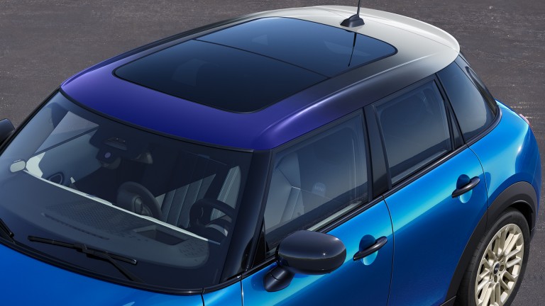 MINI Cooper 5-duris - eksterjeras - stogo dizainas