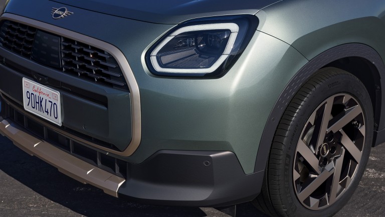 MINI Countryman - eksterjeras- siluetas