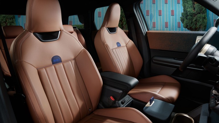 MINI Countryman - galerija interjeras - 01